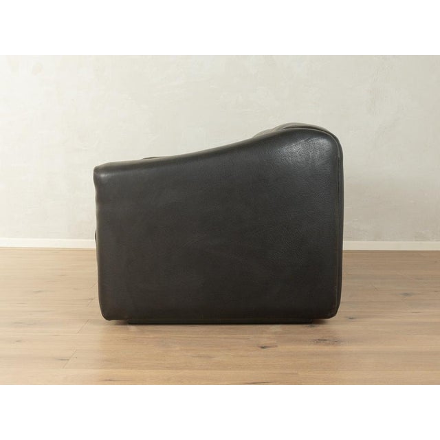 DS-47 three-seater sofa from the 1970s by de Sede, featuring its distinctive original upholstery in natural, up to 5 mm...