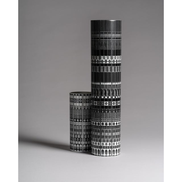 Rosenthal Baumann German Graphic Porcelain Vases by Hans Theo for Rosenthal, 1960s, Set of 2 For Sale - Image 4 of 16
