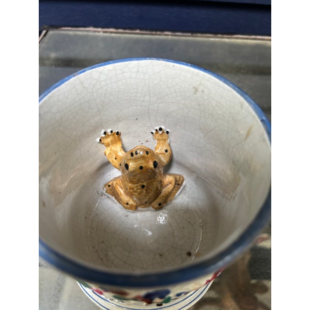 Staffordshire Mystery Mug With Frog, 19th Century For Sale - Image 4 of 9