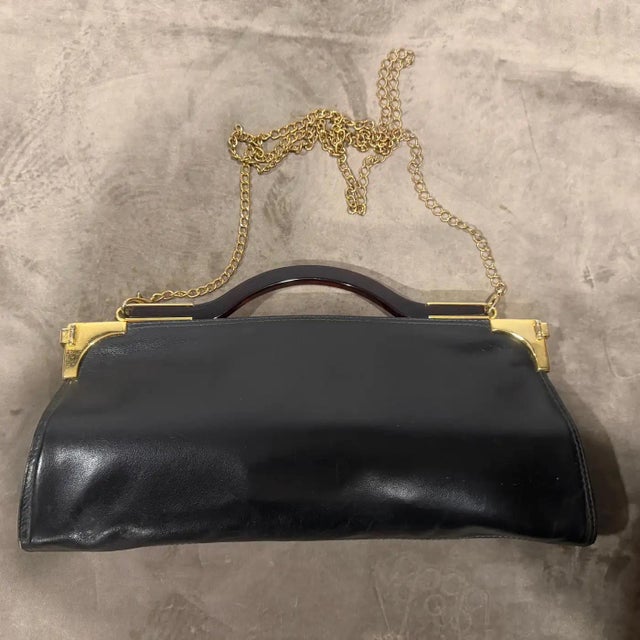 1980s A 1980s Black Leather and Faux Tortoiseshell Bakelite Italian Top Handle Bag For Sale - Image 5 of 17