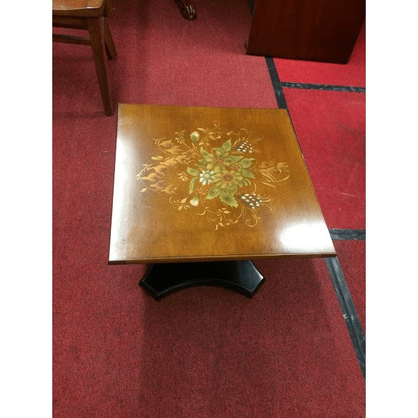 Vintage End Table, Hitchcock Furniture, Connecticut Usa Chairish