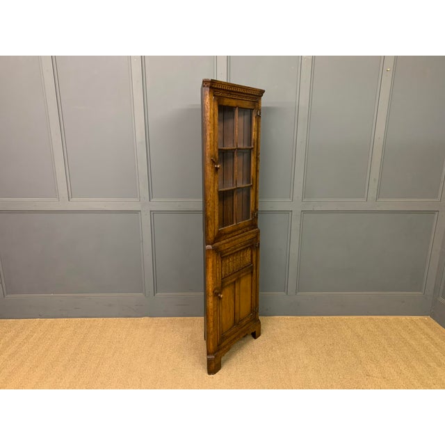 Ipswich Corner Cabinet in Oak, 1930 For Sale - Image 3 of 14