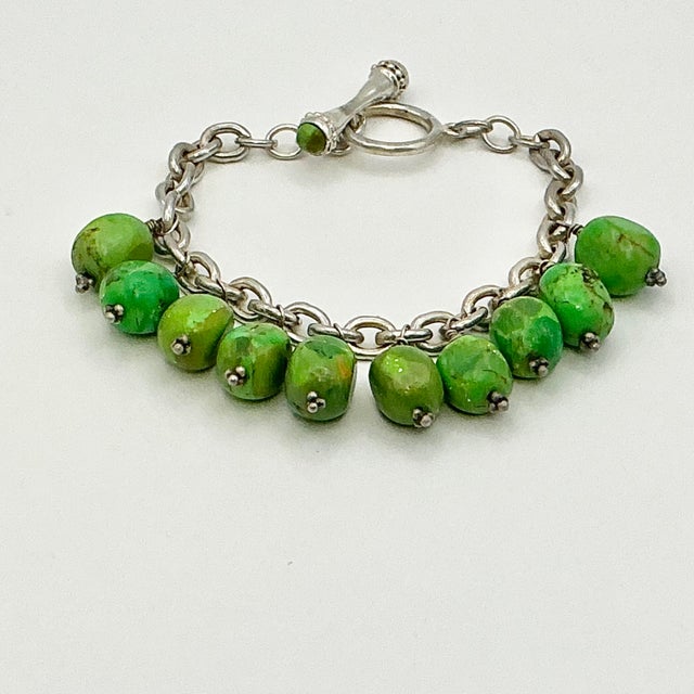 1980s 1980s Vintage Southwestern Navajo Americana Carico Lake Sterling & Green Turquoise Beaded Bracelet - 7" For Sale - Image 5 of 12