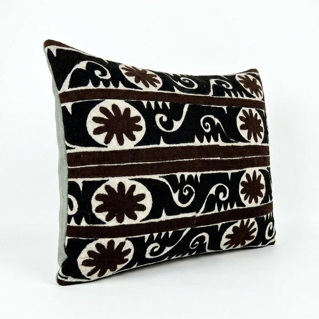 This beautiful 22'' x 28'' hand-embroidered Suzani pillow cover was made from authentic Uzbek cotton fabric. The intricate...