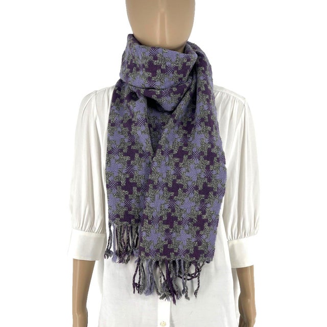 Balmain Late 20th Century Pierre Balmain Purple 100% Wool Scarf For Sale - Image 4 of 8