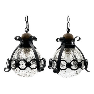 Mid-Century Murano Cage Lamps in Bullicante Glass with 24k Gold Dust and Wrought Iron from Seguso, 1960s, Set of 2 For Sale