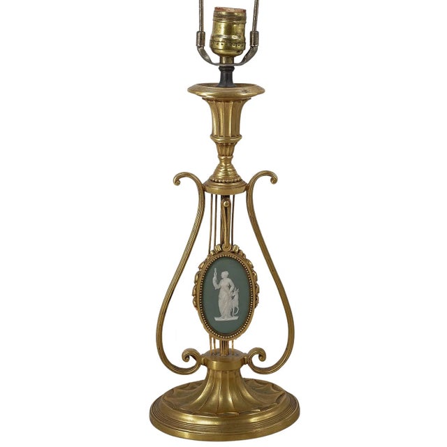 Wedgwood Mid 20th Century Neoclassical Gilt Bronze Lyre & Green Jasperware Table Lamp Wedgewood For Sale - Image 4 of 7