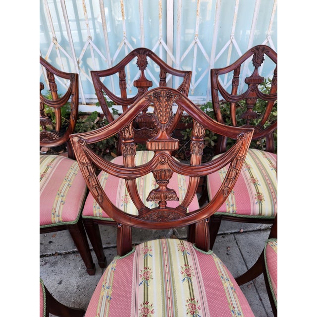 Maitland - Smith 1950s Maitland Smith Dining Table With Chairs - Set of 12 For Sale - Image 4 of 5