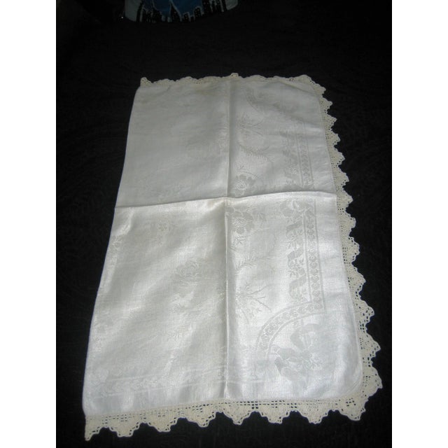 Vintage White Damask Tablecloth/Runner For Sale In New York - Image 6 of 6