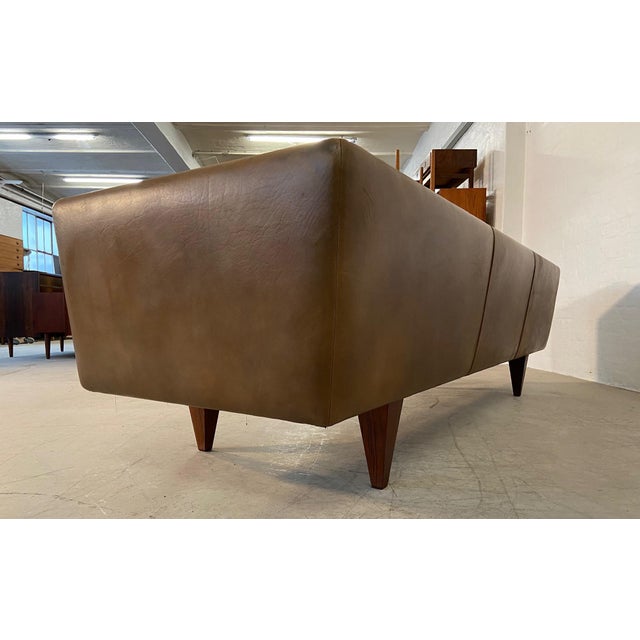 V11 Sofa by Illum Wikkelsø for Holger Christiansen, 1960s For Sale - Image 14 of 18
