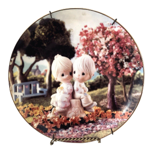 The Hamilton Collection 1993 Precious Moments Love One Another Collector Plate