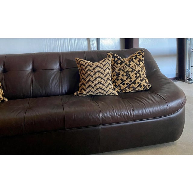 2000 - 2009 Kuba Shoowa Raffia Grass + Silk Pillows, Set of 2 (Congo) For Sale - Image 5 of 12