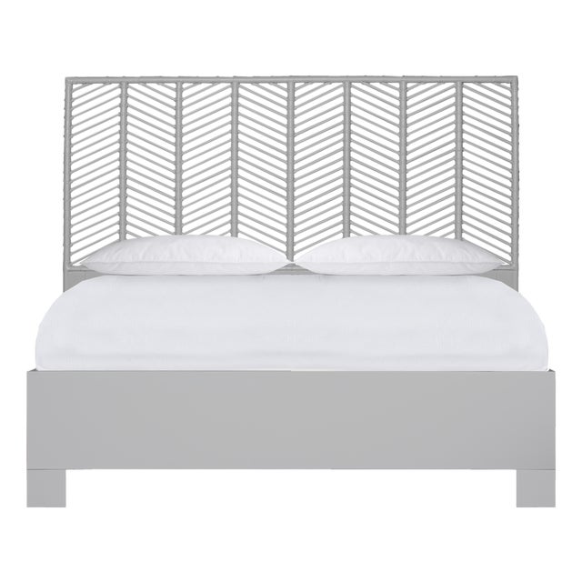Liam Platform Bed King - Light Gray For Sale