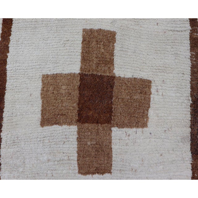 Tribal Vintage Turkish Tulu Runner With Ivory Field and Layered Brown Cross Motifs For Sale - Image 3 of 12