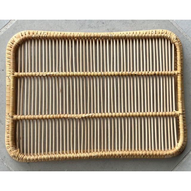 Mid 20th Century Albini-Inspired Mid 20th-Century Rattan Tray With Rounded Corners & Cut-Out Handles For Sale - Image 5 of 18