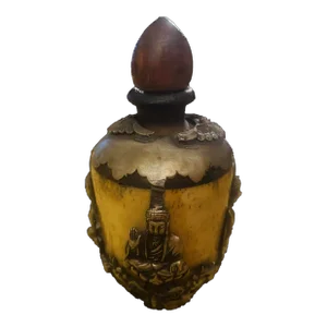 Antique Chinese Qing Dynasty Snuff Bottle