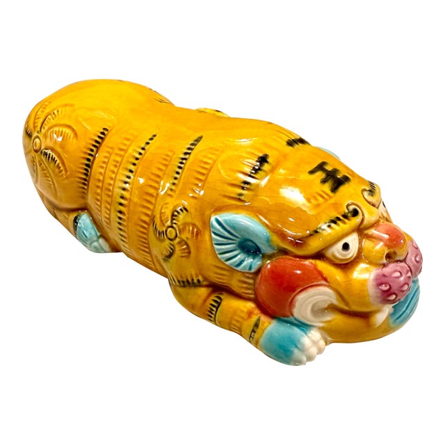 Late 20th Century T’ang Tri Color Ceramic Tiger For Sale