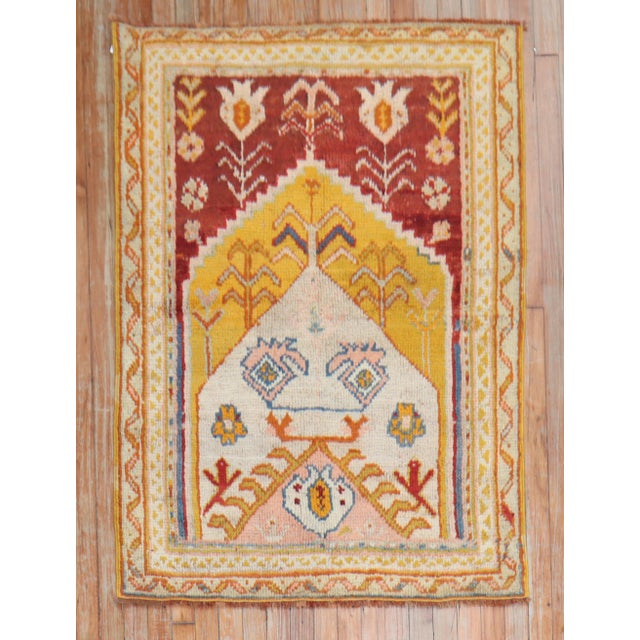 Beautiful early 20th century colorful antique Turkish Oushak prayer rug, Measures: 3'3'' x 4'8''.