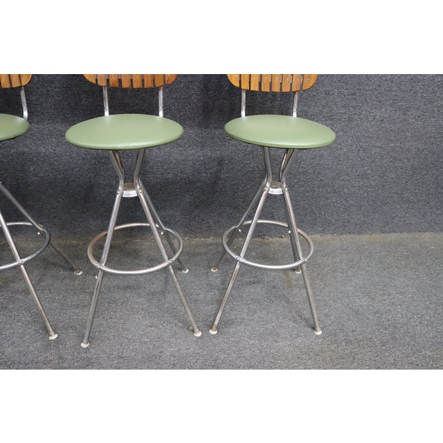 Green Set of 4 Mid-Century Modern Walnut & Chrome Swivel Bar Stools For Sale - Image 8 of 9