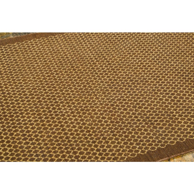 Contemporary Geometric Honeycomb Brown & Gold Wool Rug by Rug & Kilim, India For Sale In New York - Image 6 of 9