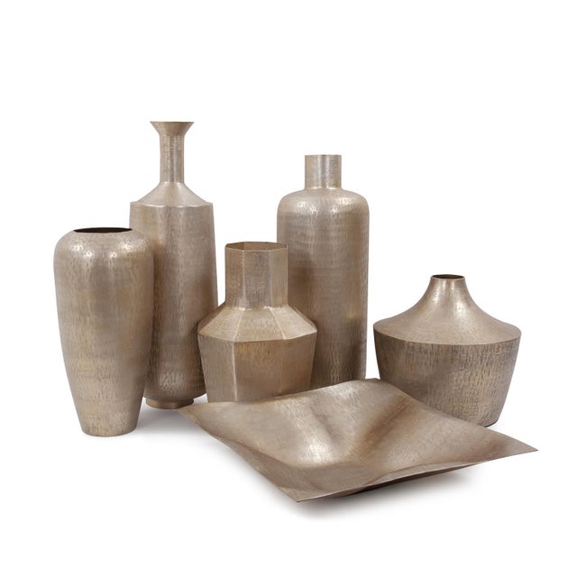Etched Crossways Curved Neck Vase- Large For Sale In Chicago - Image 6 of 11