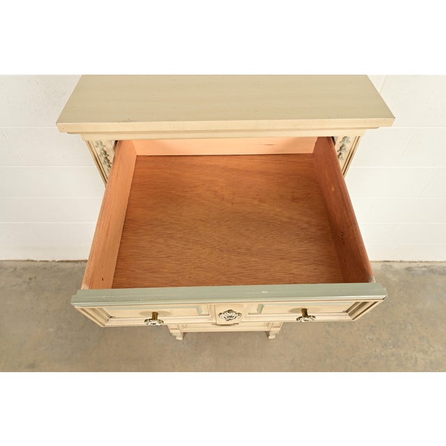 Wood John Widdicomb Style French Regency Louis XVI Cream Lacquered Lingerie Chest or Semainier, Circa 1960s For Sale - Image 7 of 18