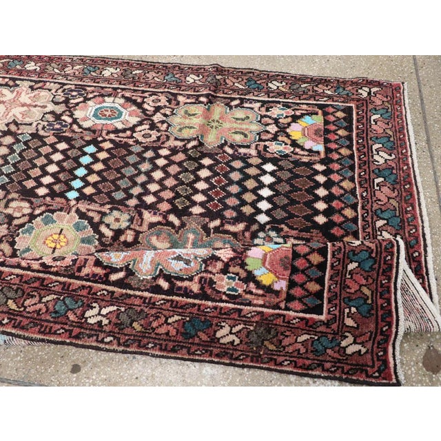 Galerie Shabab Collection Mid-20th Century Persian Malayer Carpet For Sale - Image 9 of 10
