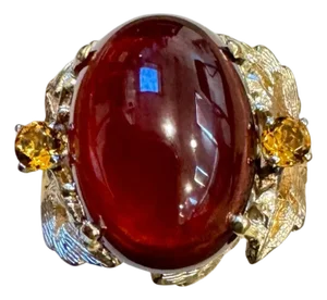 10.5 Carat Oval Garnet Cabochon 14 Karat Yellow Gold Cocktail Ring Vintage