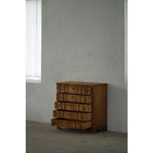 Mid-Century Modern Danish Chest of Drawers in Oak from Henning Kjærnulf, 1960s For Sale - Image 11 of 18
