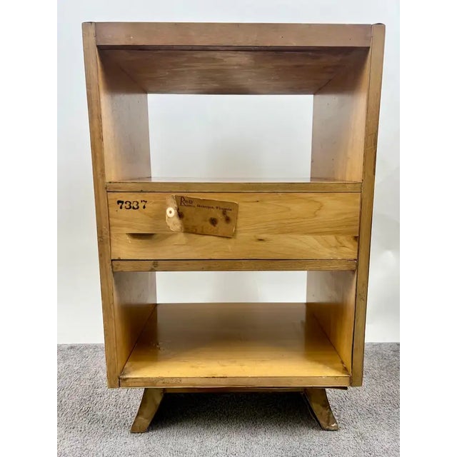Mid-Century Modern R-Way Birdseye Maple Nightstand or End Table , a Pair For Sale - Image 13 of 18
