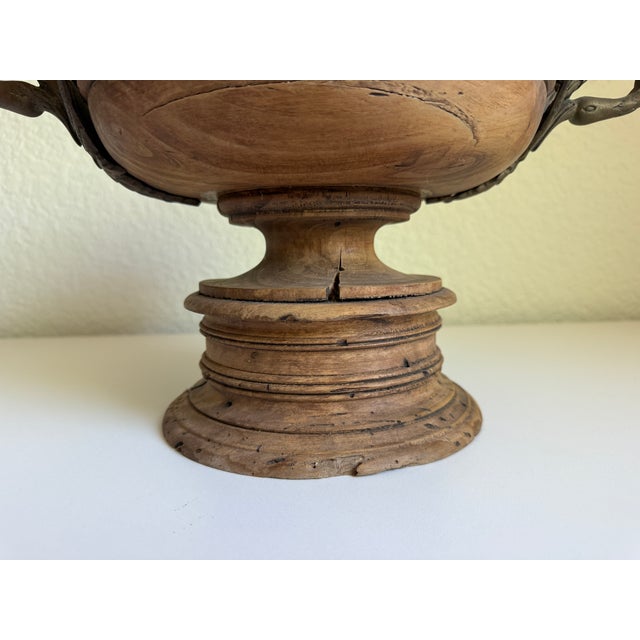 Italian Neoclassical Wood Tazza With Bronze Swan Handles, Early 20th Century For Sale - Image 11 of 12