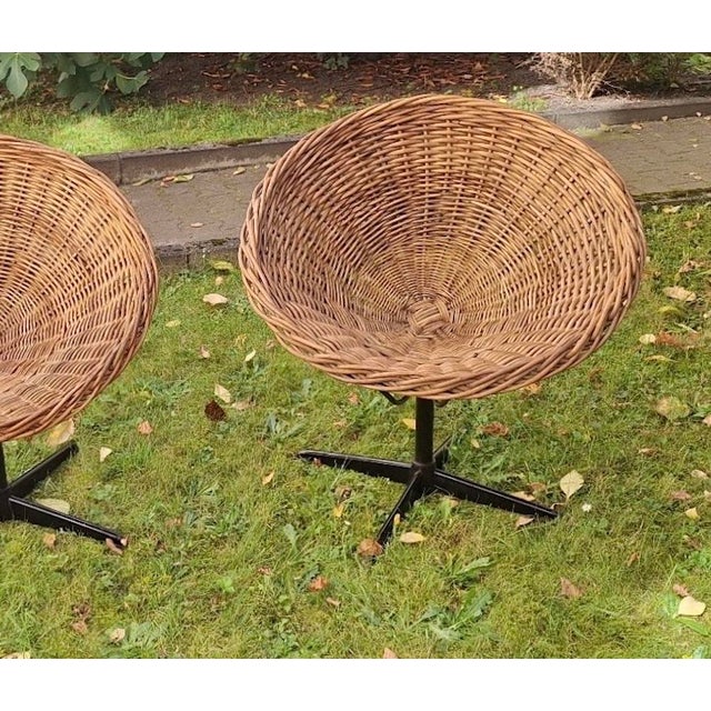Rattan and Iron Swivel Pod Chairs, 1960s, Set of 2 For Sale - Image 4 of 10