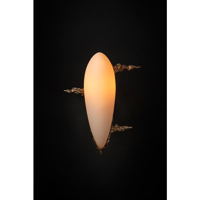 Small LV-426 Sconce in Patinated Cast Bronze by William Guillon For Sale - Image 4 of 18