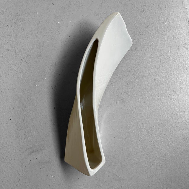 Japanese Minimalist Modernist Ceramic Ikebana Vase, 1980s For Sale - Image 11 of 18