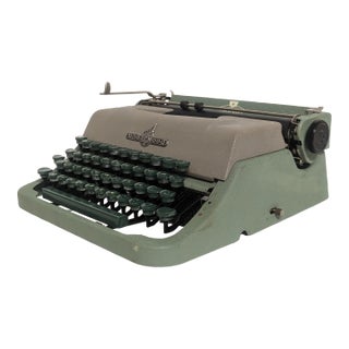 Mid-Century Jewell Underwood Typewriter in Green For Sale