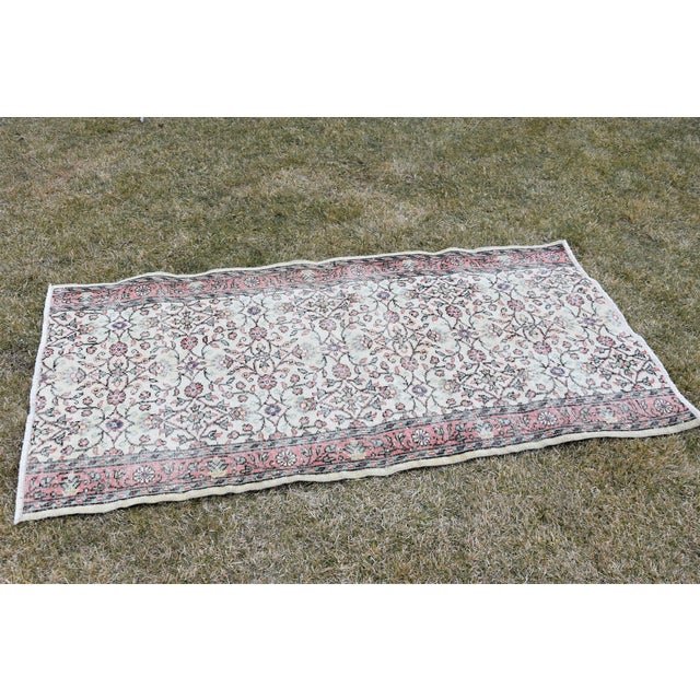 Traditional 1980s Turkish Beige Floral Oushak Rug For Sale - Image 3 of 13