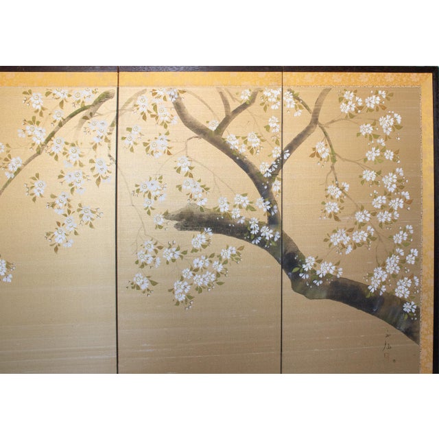 1950-1960s Shōwa Era Japanese Painted Silk Byobu Screen "Blossoming Sakura" For Sale - Image 10 of 18