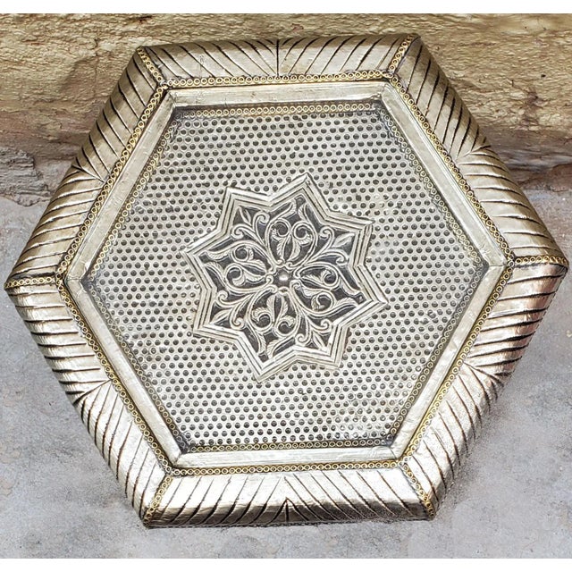 2020s Moroccan Hexagonal Metal Inlaid Side Table with Silver Finish For Sale - Image 5 of 7