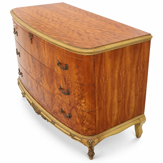 1930s French Burl Wood Bow-Front Dresser With Gilt Carved Base For Sale In Tampa - Image 6 of 9