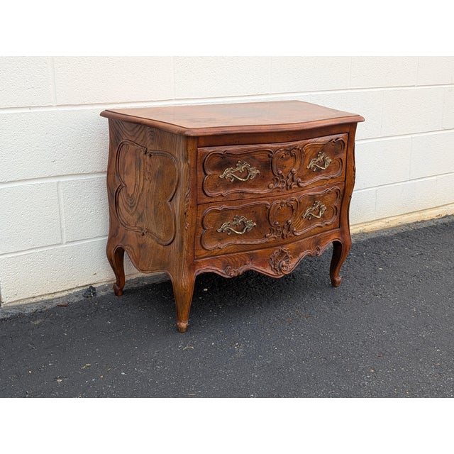 Vintage Henredon Louis XV Carved Walnut 2-Drawer Bombay Commode Chest For Sale - Image 9 of 11