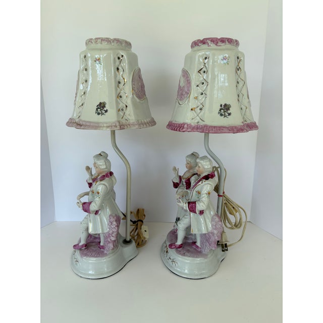 1960s Vintage Rococo Revival Porcelain Figurine Table Lamps – Romantic Couple, Pair For Sale - Image 5 of 10