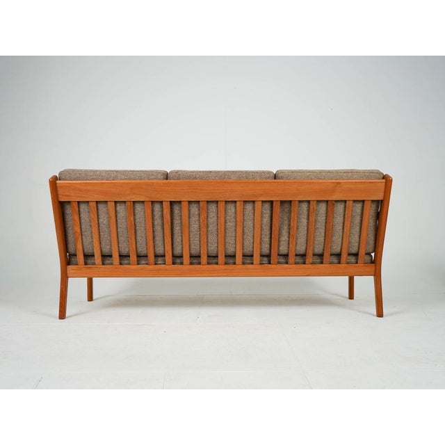 Mid-Century Teak GE-265/3 Wollstoff Sofa by Hans J. Wegner for Getama, 1960s For Sale - Image 4 of 14