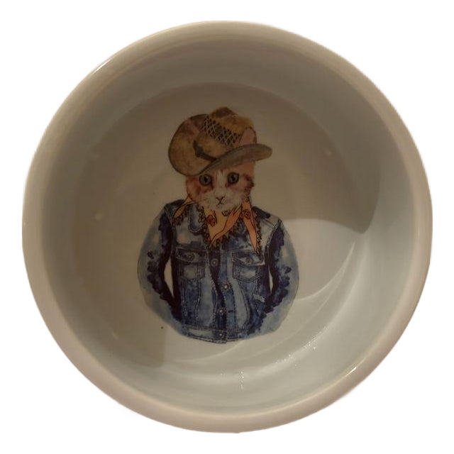 Shabby Chic Medium Ceramic Pet Bowl With Brooklyn the Tabby Cat For Sale