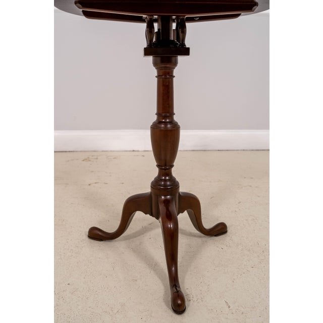 Kittinger Cw-11 Mahogany Tilt-Top Round End Table For Sale - Image 11 of 14