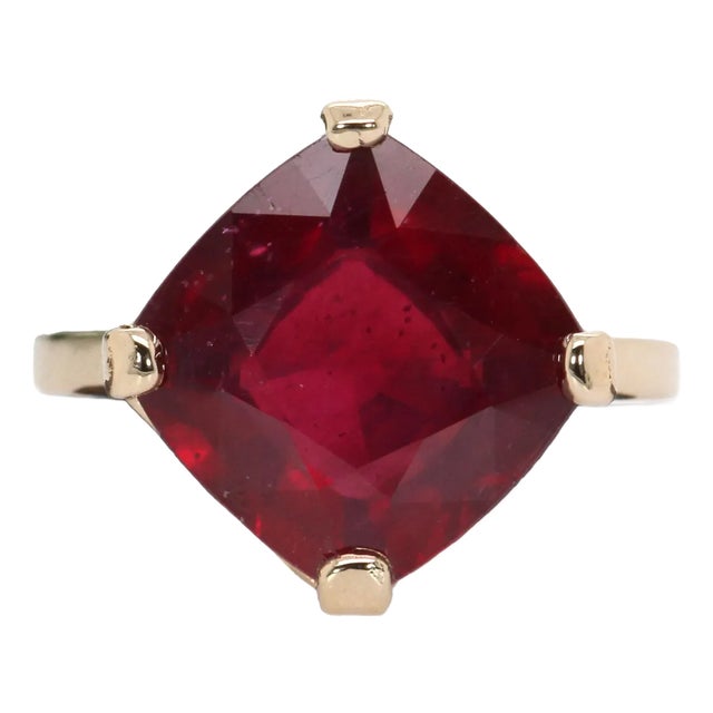 10.5 Carat Madagascar Ruby Statement Solitaire Ring in 14k Solid Gold, Size Us 6.75 For Sale