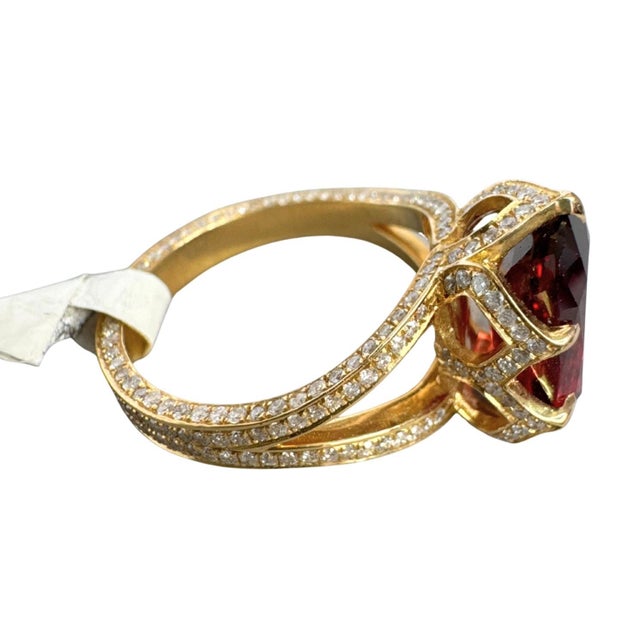 4.69 CTW Mid-Century Style Diamond & Burmese Ruby 18k Yellow Gold Halo Ring, Size 6 For Sale In Washington DC - Image 6 of 10