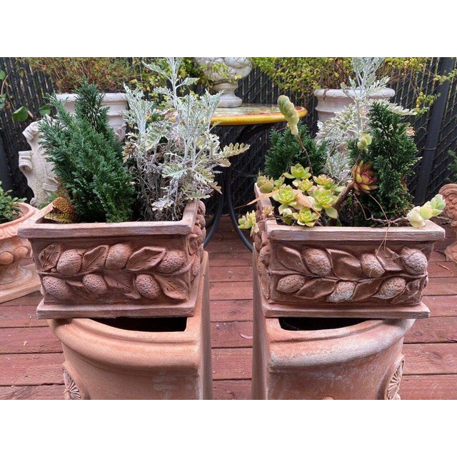 2020s Tuscan Terracotta Impruneta Square Planter With Lemon Decoration For Sale - Image 5 of 5