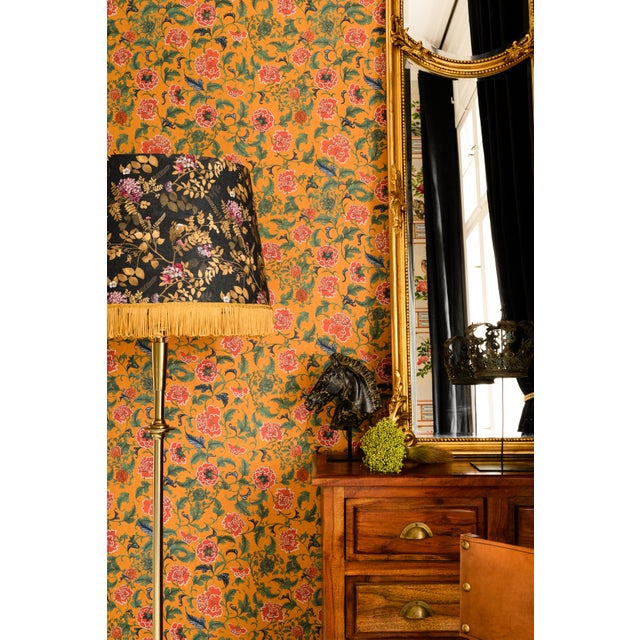 With soft and warm flowery details, the CHINESE ORNAMENT wallpaper has a powerful visual impact, while unveiling its...