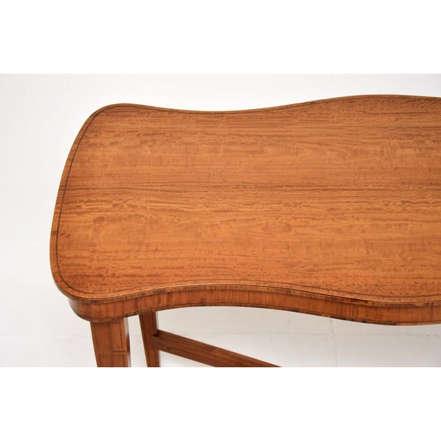 1900 - 1909 Antique Edwardian Satinwood Occasional Table, 1900s For Sale - Image 5 of 10