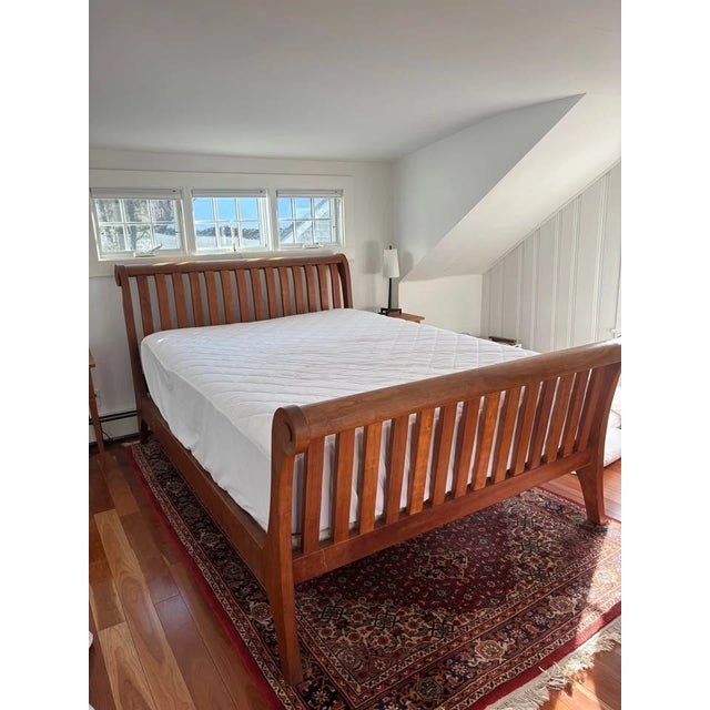 Rare Charles Shackleton Queen Sleigh Bed – Handcrafted Vermont Hardwood For Sale - Image 4 of 8